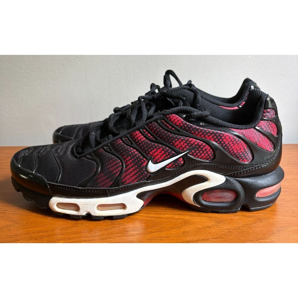Nike Air Max Plus TXT "Bred" M 10.5 Rare 2014 (647315-016)